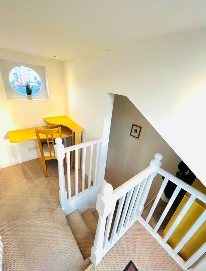 The Vista Apartment Londres Extérieur photo