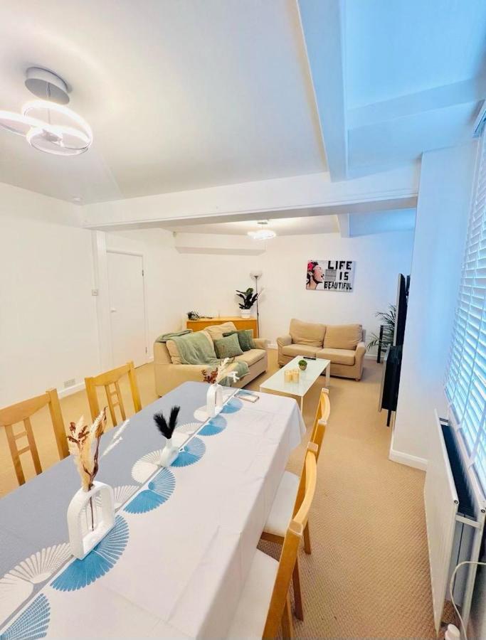 The Vista Apartment Londres Extérieur photo